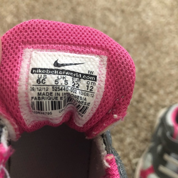 Little girl Nike’s - Picture 5 of 5